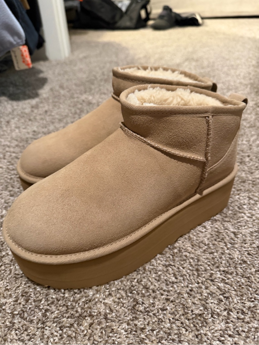 Ultra Mini Platform UGGS - Picture 3 of 4